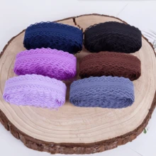 1 pièce Rouleau de ruban en dentelle noire de taille 1/10/30 - Convient pour les artisanat DIY, la décoration d'accessoires pour femmes, l'emballage de cadeaux et les cadeaux de fête (mariages, Noël, Thanksgiving, anniversaires d'Halloween). Bordure de tissu à motif floral élégant, décoration d'événement, design de dentelle classique, texture de dentelle élégante