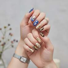 Holiday Bestseller 24-Piece Hand-Painted Premium Press-On Nails |   Handmade Y2K  Elegant Nail Kit