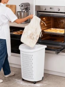 Plastic Laundry Hamper With Wheels & Handle – White, Spacious Capacity To Fit Multiple Loads Of Laundry, Easy Transport Between Bedroom, Bathroom & Laundry Area, Durable Plastic Material Resists Cracks & Stains, Ideal For Home, RV & Small Spaces - 白色 - 查看 3