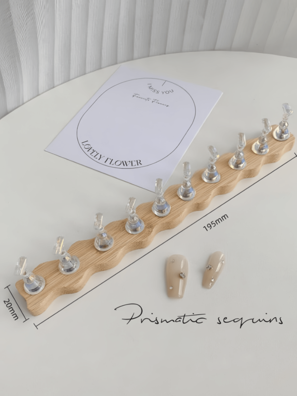 1 pièce Support d'affichage d'ongles magnétique pour ongles rapportés, support de pratique d'art des ongles de conception d'échiquier avec base stable, support d'affichage de vernis à ongles professionnel pour la formation des ongles en acrylique, la décoration de salon et la pratique à domicile, idéal pour les débutants en manucure, les artistes, les instructeurs, les créateurs de contenu - parfait pour la fête des mères, les cadeaux de Noël