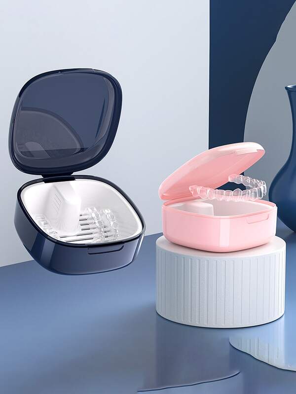 Secure & Portable Invisible Aligner Storage Case With Lock | Durable Retainer Cleaning Soaking Box | Transparent Orthodontic Appliance Carrying Case, Essential Orthodontic Supplies For Daily Use, Suitable For Home, Office, Gym, Travel, Also An Ideal Gift For Holidays, Christmas, Birthday, Anniversary, Party, Wedding, Formal Occasions