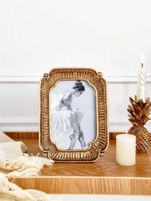 1PC, Retro Gold Photo Frame, Resin Material European Classical Pattern Decorative Photo Frame, Indoor Warm Home Decoration Photo Display Frame, Suitable For Photo Display And Photography Decoration Props - Multicolor - View 9
