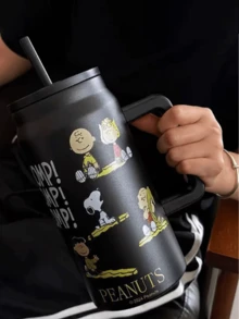 Snoopy CHOMP Black Tumbler Cup 1500ml, Unique Design, Large Handle for Convenience, Contain PP Straw, Stainless Steel Inner Liner, Ideal for Outdoor or Indoor Use - 黑色 - 查看 4
