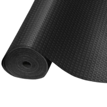 VINILMAX Piso Espiga Antiderrapante de 1.60 m x 3 m – Superficie Resistente y Antideslizante para Escaleras, Pasillos, Gimnasios, Bodegas, Estacionamientos, Transporte Público y Más – Fácil de Instalar y Duradero - Negro - Ver 2