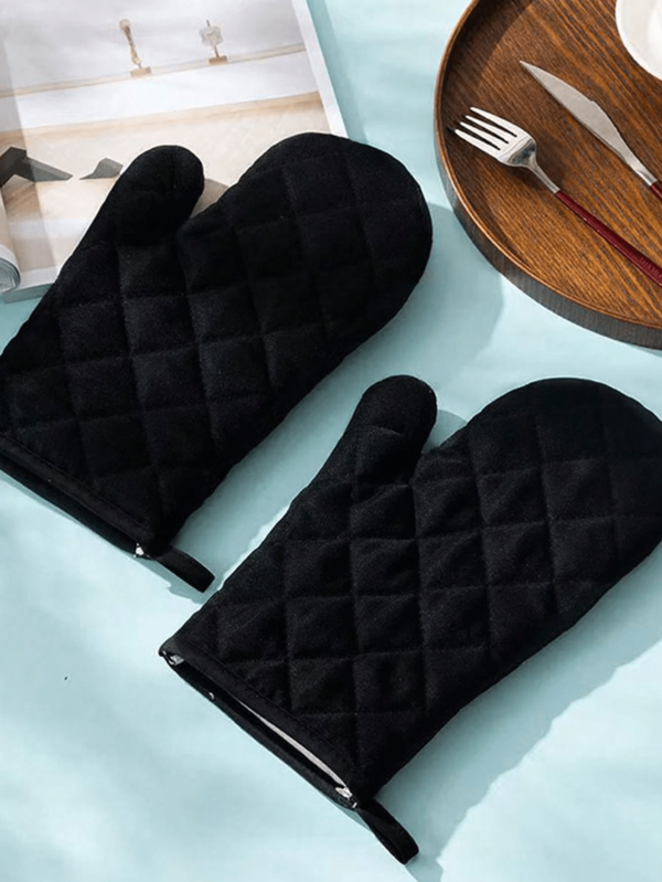 Solid Color Kitchen Household Oven Gloves And Insulation Mat Set Heat Resistant Baking And Cooking Gloves Heat Resistant Microwave Oven Gloves And Pot Mat