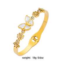 1 Stück elegantes französisches Stil Armband aus Titan-Stahl mit mehreren Elementen, mit Schmetterling-, Herz- und Hohldesigns, geeignet für Partys, Musikfestivals, Geschenke, Alltagstragen. Schmuck, der nicht leicht verblasst.