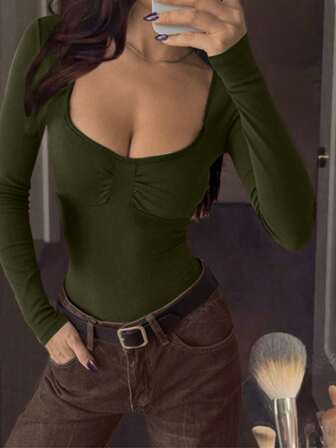 Body de manga larga con cuello de corazón ajustado, unicolor, estilo minimalista y casual, con pliegues en el pecho, para mujer, otoño/invierno de VIVINA