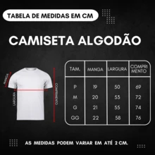 Camisa masculina de algodão, manga curta, gola redonda, ombros caídos e estampa de árvore de Natal do desenho animado Natal