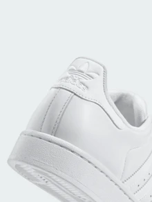 Adidas Originals Superstar II Shoes For Women, Shell-Toe Casual Activewear Sneaker For Daily Wear, Minimalist Low Top Sneaker For School And Workday Chic, Color Block Sneaker For Women's Fall Outfits, Black And White Shoe For Skate Outfits - 雲白/雲白/核心黑色 - 查看 10