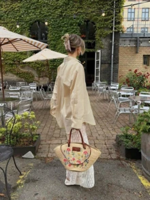 Camisa casual de mujer de rayas con estampado de limón fresco amarillo, con bolsillos, simple y fresca, adecuada para ir al trabajo o paseos casuales a principios del otoño, con estilo callejero de moda