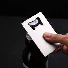 50 Abridores De Botellas De Acero Inoxidable Para Tarjetasa, Abrebotellas creativo Ace of Spades, abrebotellas metálico de acero inoxidable para cerveza, destornillador personalizado destornillador doméstico portátil - Dientes de perro de plata - Ver 2
