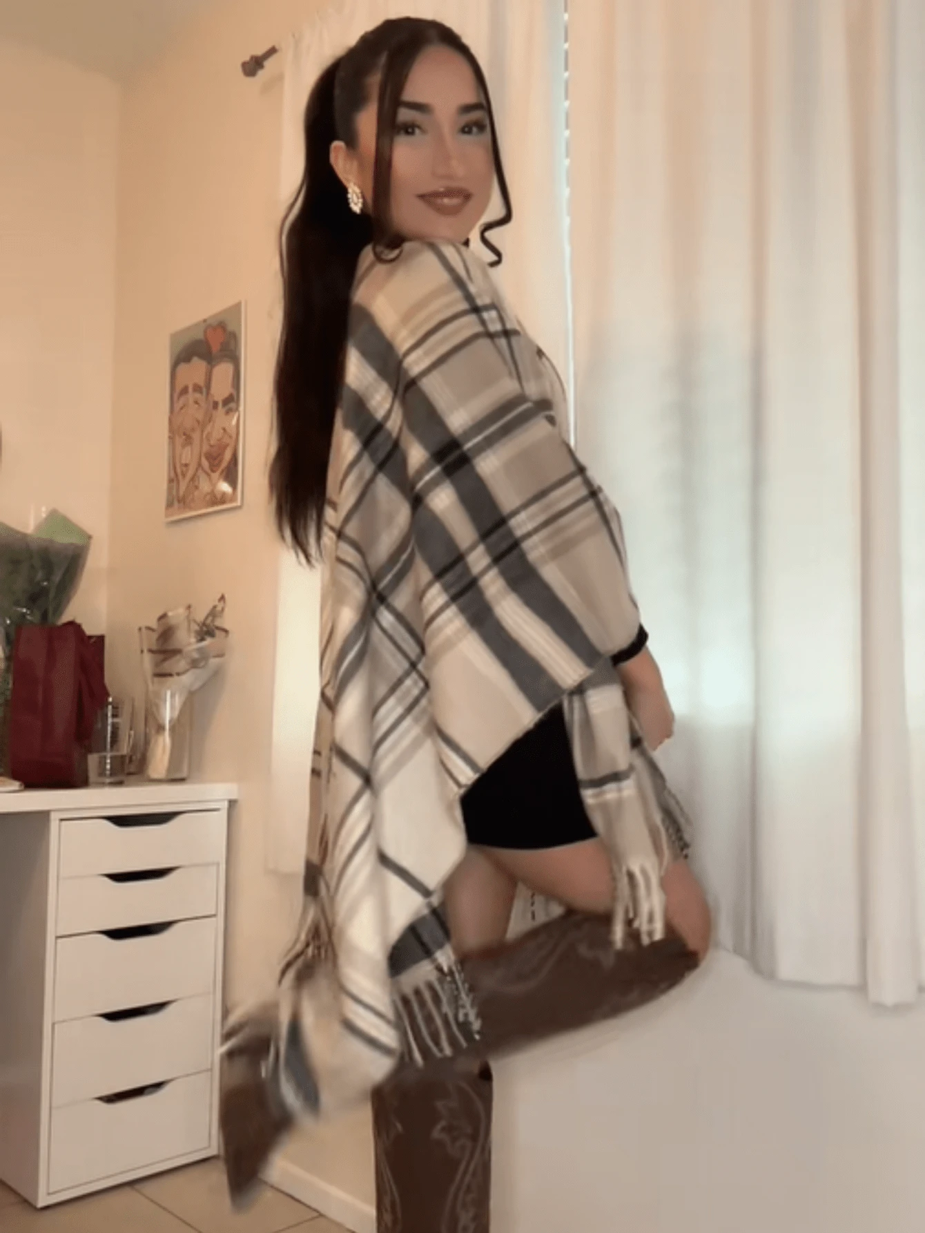 1pc Autumn And Winter Plaid Fringe Trim Shawl For For Outdoor And Traveling For Women Girls Gifts Accessories Women For Dress - 卡其色 - 查看 1