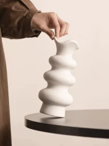 1pc Wave-Shaped Vase, Minimalist Home Decor For Tabletop, Living Room Or Entryway, Aesthetic Flower Holder For Summer Styling, Housewarming & Birthday Gift