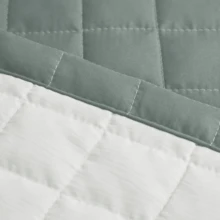 Peseira de Cama Casal Queen 300 Fios 2,00m x 66cm Matelada em Costura Micropercal 100% Poliéster Peseira Manta Para Cama - Verde - Visão 7