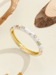 1 X Bohemian Style Women's White Enamel Bracelet Exquisite Floral Pattern Jewelry Gift Suitable For Daily Wear, Holiday Gifts
