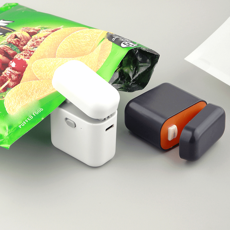 1pc Food Packaging Bag Sealer, 300mAh Built-In Lithium Battery, USB Rechargeable Small Household Sealing Machine, Portable Camping Sealer, Hand Press Plastic Bag Sealer, Chip Bag, Cookie Bag Sealer, Magnetic For Fridge, Includes Charging Cable, Suitable For Home And Travel