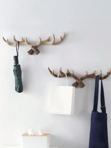 1 PC Vintage Antler Decorative Hook - Suitable For Wall-Mounted Hanging Of Coats & Keys. Ideal For Home Entryway Decoration, Clothing Store Porch Display. Also For Hanging Scarves In Bedrooms & Bags In Studies. Practical Decorative Item For Delicate Homeowners, Clothing Store Owners & Retro-Style Enthusiasts. Solves Dull Walls & Messy Small Items Issues, Balances Aesthetic Decoration & Hanging Storage Functions.