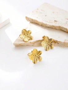 2pcs 18K Golden Stainless Steel Women Earrings With Flower & Five-Leaf Clover, Suitable For Gift, Party And Team-Building Valentines