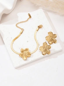 2pcs 18K Golden Stainless Steel Women Earrings With Flower & Five-Leaf Clover, Suitable For Gift, Party And Team-Building Valentines