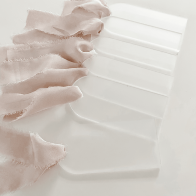 1pc Customized Text, Pink Ribbon, Blank Acrylic Arch Ribbon Wedding Seat Labels, Wedding Blank Arch Acrylic Place Cards, Frosted Transparent Wedding Reserved Sign Chair Acrylic Name Tags With Ribbon Table Setting Numbers Guest Names Dinner Party