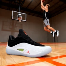 Nike 青少年籃球鞋Air Zoom緩震 耐磨運動鞋 室內室外 輕便透氣運動鞋 休閒搭配 訓練鞋 休閒鞋FD0588-100