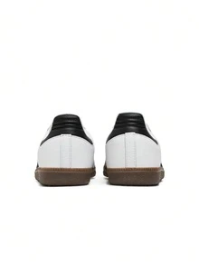 Adidas Samba Junior室内足球鞋，真皮鞋面，防滑橡胶外底，标准版型，耐穿舒适，系带设计，适合健身房、运动、学校训练和日常穿着，男女童均可穿着，白色 IF1944 - 查看 4