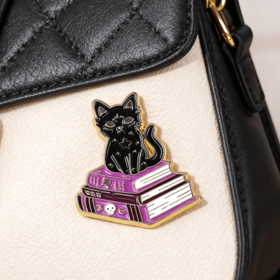 1pc Halloween Magical Book & Cat Brooch, Cute Cartoon Badge Accessory Brooch, Versatile Decoration For Bags, Clothes And More Christmas Gift Men Gifts Bag Pins