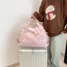 1 件 Sanrio Hello-Kitty 动漫设计卡通人物毛绒手提包 - 可调节斜挎包，适合女士和女孩 - 旅行收纳袋，配有柔软垫子和耐用肩带，适用于假日海滩、浴室收藏、卧室收藏，大容量