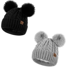 REDESS Women's Winter Soft Knit Hat 2-Pack With Faux Fur Pom Hat With Warm Fleece Lining Skull Cap For Women - RE成人麻花雙球女帽2裝 - 查看 15
