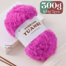 3件装300克人造毛绒纱线，柔软易织，适用于编织围巾、帽子、外套、婴儿、毛毯、各种高端家居用品、DIY手工艺品 - 彩色 - 查看 25