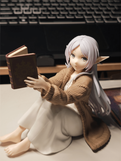 1pc Frieren‌ Cute Figurine Collectible Decorative Toy For Car/Desk/Home Decor PVC Figurine Statue Or Gifts/Collectible Gift, Decorative Item Suitable For Computer Case/Garden Decoration[Frieren: Beyond Journey's End]