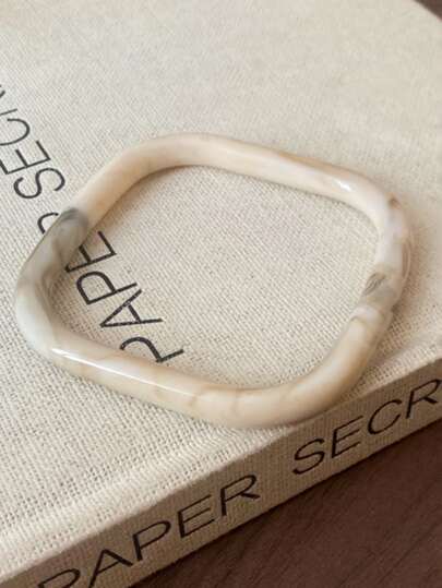 Pulseira de acrílico aberta geométrica assimétrica de 1 peça, delicada e versátil, acessório de luxo