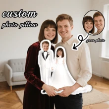 1 Almohada personalizada y personalizada: admite personalización de patrones de rostro de pareja única, utilizando tecnología de impresión de alta definición de doble cara, diseñada con un concepto de tema de boda. La almohada y la funda de almohada están hechas de tela suave y amigable con la piel, combinando la comodidad del lavado a máquina y el cuidado del lavado a mano. Adecuado para aniversarios, aniversarios de bodas, bodas y regalos de cumpleaños.