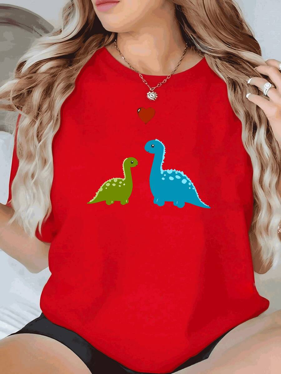 Camiseta Mujer Estampada con Diseño de Dos Dinosaurios Adorables,Uno Verde y Otro Azul con un Globo Rojo en Forma de Corazón. - Rojo - Ver 1