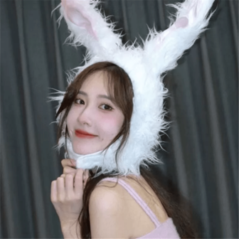 1pc Cute Plush Rabbit Long Ear Beanie Hat, Warm Ear Protection For Women, Autumn/Winter, Halloween Decoration