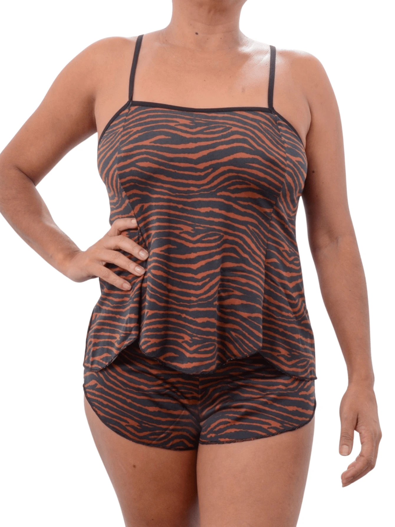 Conjunto de pijama curto sem mangas com estampa de zebra feminino, com top de alças finas e shorts curtos, acabamento contrastante e tecido levemente elástico