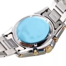 Seiko Reloj de cuarzo para hombre con esfera blanca, correa de acero inoxidable resistente al agua 100M, tres esferas, estilo de negocios y ocio SPC058J1