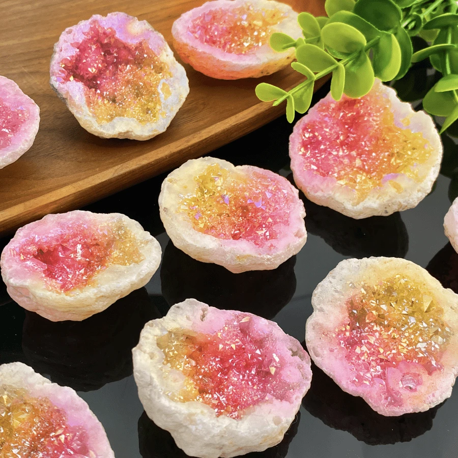 Unique Agate Crystals - Natural Pink, Purple And White Gemstones, Suitable For Jewelry Making, Home Decor And Spiritual Growth - Pink - View 1