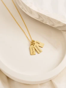 Dây chuyền khắc tên theo yêu cầu, Dây chuyền chữ cái, Mặt dây chuyền thanh dọc cá nhân hóa, Dây chuyền thẻ nhỏ, Dây chuyền thẻ thanh cá nhân hóa bằng vàng 14k, Khắc theo yêu cầu, Mặt dây chuyền chữ cái đầu và ngày tháng, Dây chuyền trang sức tối giản, Quà tặng Ngày của Mẹ - Nhiều màu - Xem 4