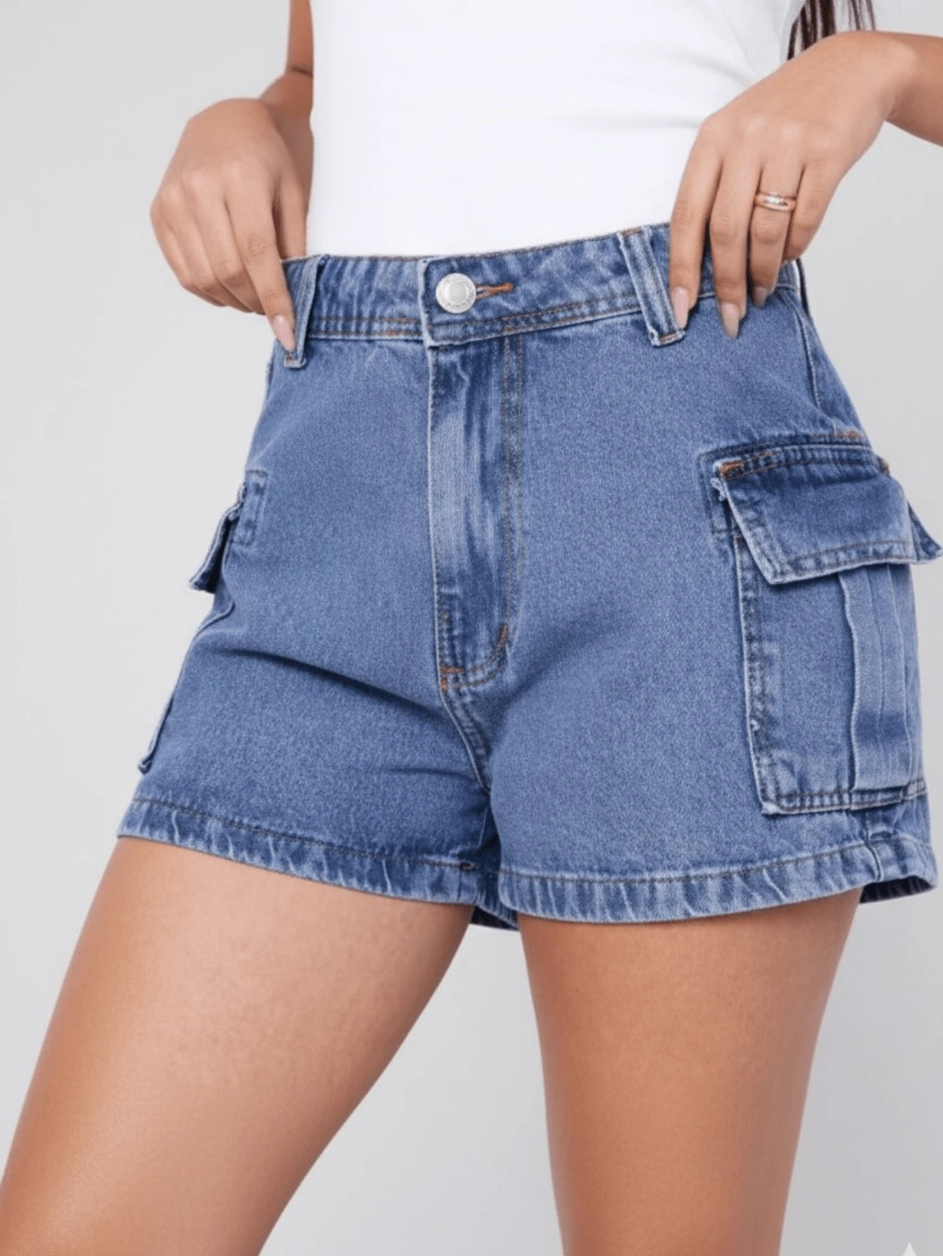 Women's Cargo Jean Shorts - Azul lavado medio - Ver 1
