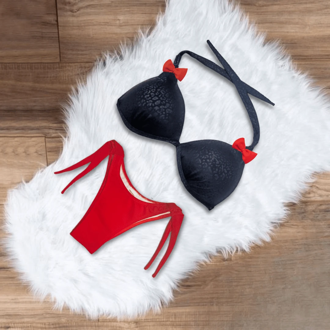 Conjunto de Biquíni Feminino com Bojo estampa Onça Preto + Calcinha Asa Delta 2025