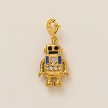 这款时尚的咖啡机眼罩造型吊坠融合了相机、小提琴、杯子、算盘、机器人和铃铛等元素，采用18K电镀工艺，尽显女性优雅气质。它既可作为DIY饰品配件，轻松搭配项链、手链、钥匙扣和挂饰，也可作为精致的吊坠佩戴，适合妻子和母亲们自由搭配。 - 彩色 - 查看 11