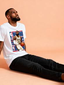 NBA T-Shirt James Lakers Basketball Control Moment T-Shirt, Wearing The Passionate Basketball Charm Of The Star Holding The Ball All Season 220g Cotton Single Sided Printed Crew Neck Short Sleeve T Shirt - 顏色1 - 查看 1