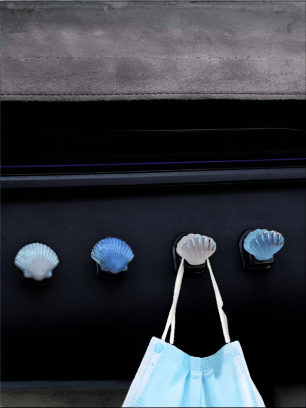 2 Stück Mini Unsichtbare Autohaken mit starkem Klebstoff und perlmuttfarbenen Meeresmuscheln / Perlaustern (blau und weiß optional) - Mini unsichtbare Autoorganisationshaken, multifunktionale Kfz-Klebeaufhängeaufbewahrung für Schlüssel, USB-Kabel, Kopfhörerkabel, Sonnenbrillen, Gesichtsmasken, Handyladegeräte, kleine Accessoires, platzsparende Halterung für Armaturenbrett, Rücksitz, Kofferraum, Kosmetikfach, süßes ästhetisches Auto-Geschenkidee für Feiertage, Weihnachten, Cyber Monday, Reisen, Camping, täglichen Gebrauch