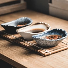 1pc Ins Style Creative Seashell Ceramic Dipping Sauce Dish, High-Quality Seashell Shaped Condiment Dish, Minimalist Ceramic Sauce Plate For Home, Sushi & Seafood Seasoning