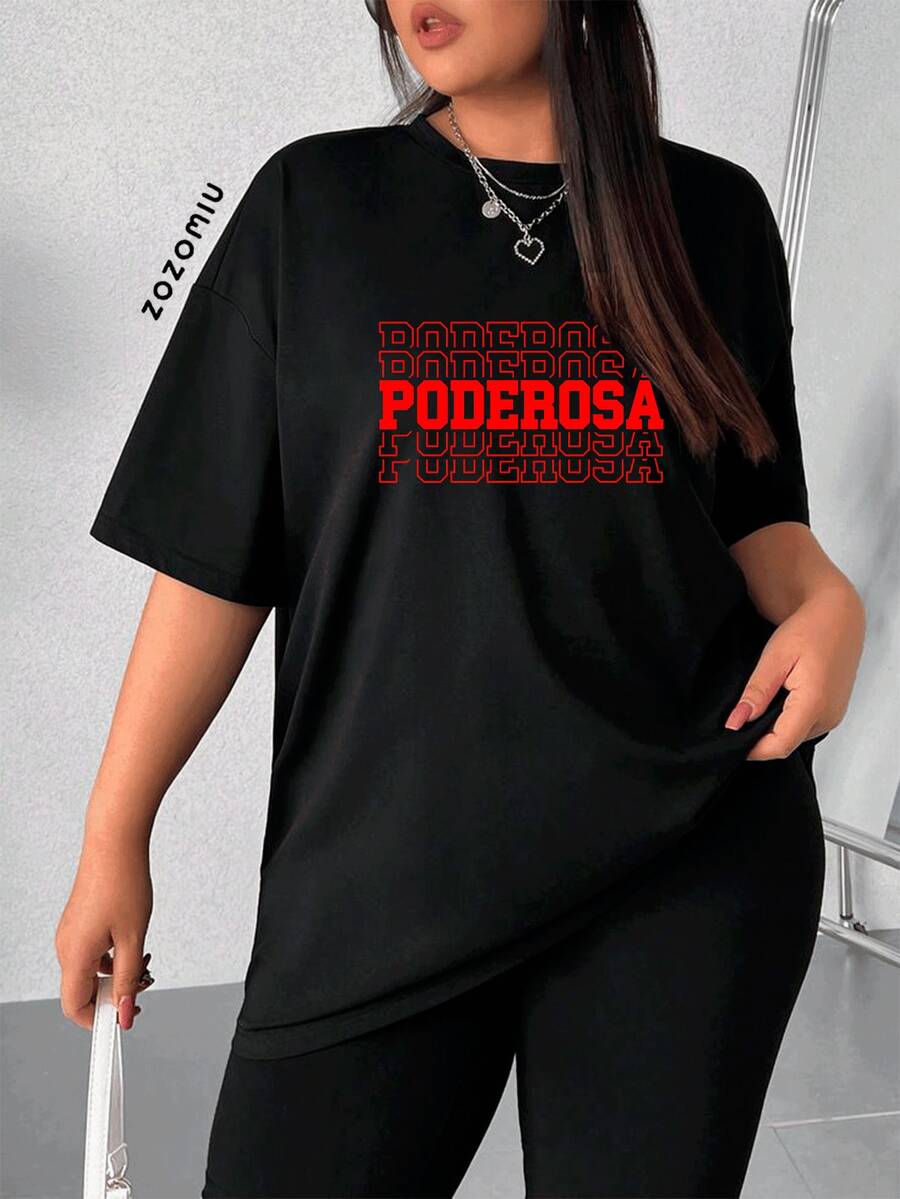 Playera oversize de algodón para mujer en colores negro y blanco con estampado tipográfico moderno "PODEROSA" en diseño repetitivo con efecto multicapas, prenda de moda casual y urbana con estilo juvenil ideal para looks cómodos y versátiles disponible - Negro - Ver 1