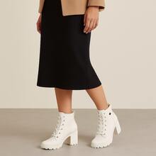 Bota Feminina Coturno Cano Curto Salto Alto Tratorado Linha Confort Luxo - Bege - Visão 2