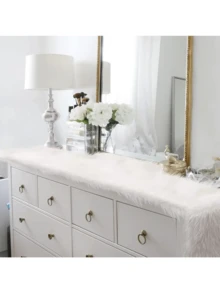 1 Piece White Christmas Plush Flag Tablecloth Home Decoration Table Runner, Modern White Plush Table Runner Suitable For Christmas Wedding Party Holiday Birthday Decoration, Home, Wedding, Party Christmas, Birthday And Holiday Party, Christmas Tablecloth Decoration, Christmas Decorations, Christmas Tablecloth Decoration, Christmas Decorations