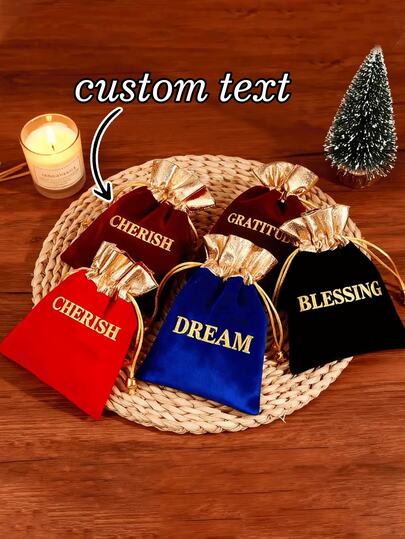 30 st. anpassade lyxiga presentpåsar i sammet med graverad logotyp/text - guldfärgad dragsko, lämplig för jul, bröllop, födelsedagar - guld/svart/marinblå/röd - företagsevenemang och presentförpackningar