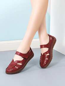 女士包头平底皮革凉鞋，渔夫风格休闲夏季鞋，适合工作和日常散步，穿着舒适